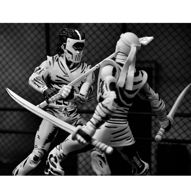 NECA Teenage Mutant Ninja Turtles Casey Jones (Black & White Variant) Action Figure 18cm