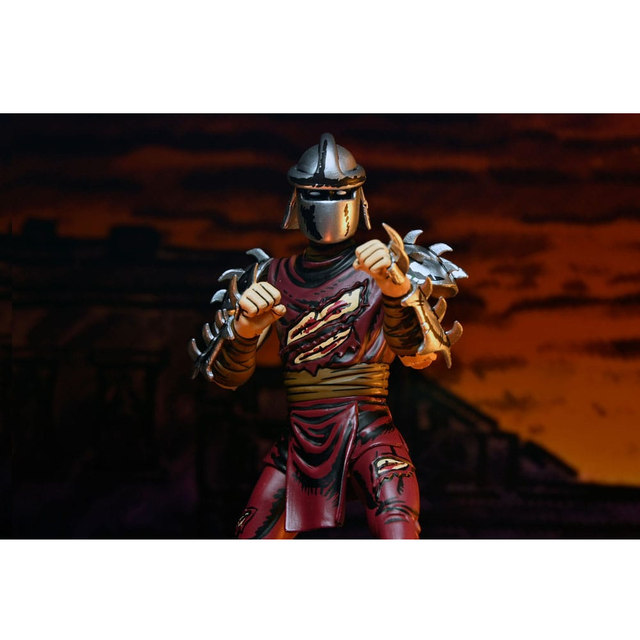NECA Teenage Mutant Ninja Turtles Battle Damaged Shredder (Mirage Comics) Action Figure 18cm