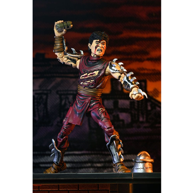 NECA Teenage Mutant Ninja Turtles Battle Damaged Shredder (Mirage Comics) Action Figure 18cm