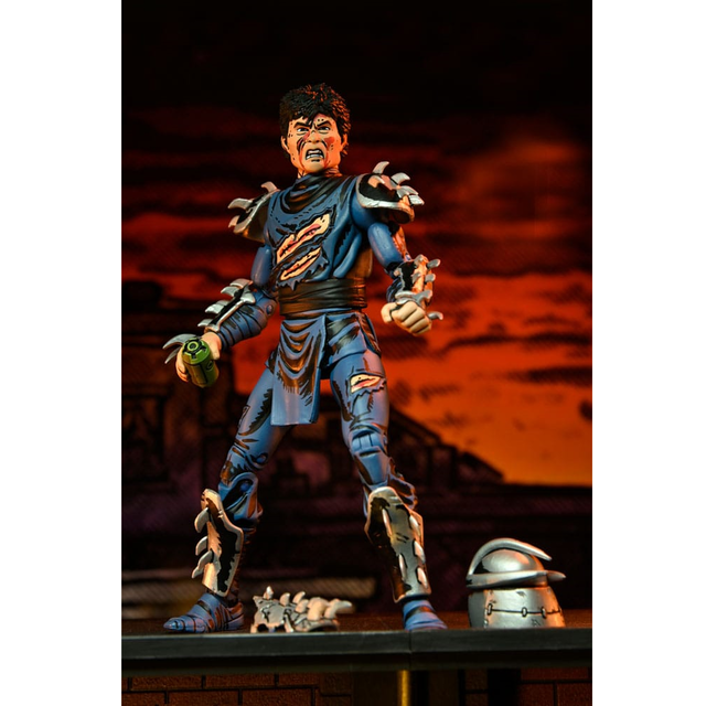 NECA Teenage Mutant Ninja Turtles The Shredder Battle Damaged (Mirage Comics) Action Figure 18cm