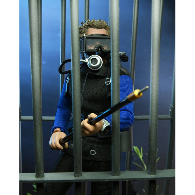 Jaws Matt Hooper (Shark Cage) Clothed Action Figure 20cm