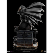 Zack Snyder's Justice League Deluxe Art Scale Statue 1/10 Batman on Batsignal 28cm