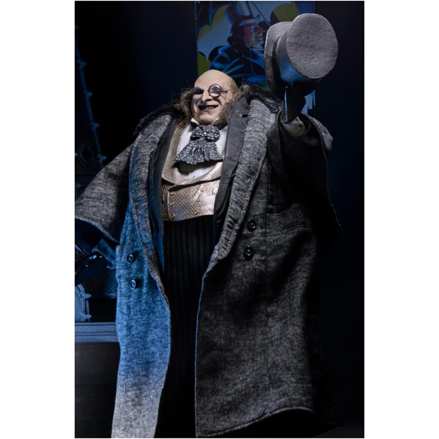 Batman Returns Mayoral Penguin (Danny DeVito) Action Figure 38cm
