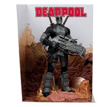 Marvel Collection PVC Statue 1/6 Deadpool (Deadpool #1) Grey Suit Chase 27cm