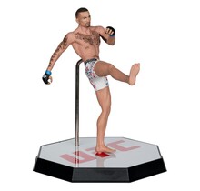 UFC Posed PVC Statue Max Holloway 18cm