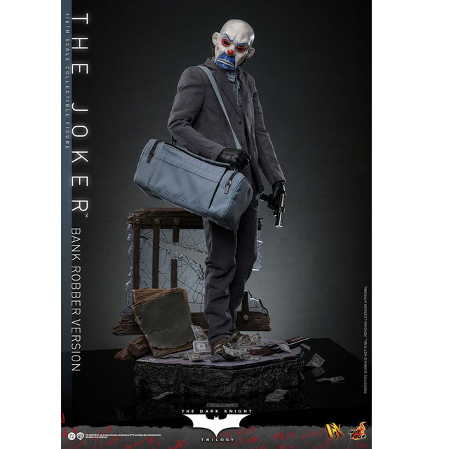The Dark Knight DX Action Figure 1/6 The Joker (Bank Robber Version) 30cm The Dark Knight DX Action Figure 1/6 The Joker (Bank Robber Version) 30cm