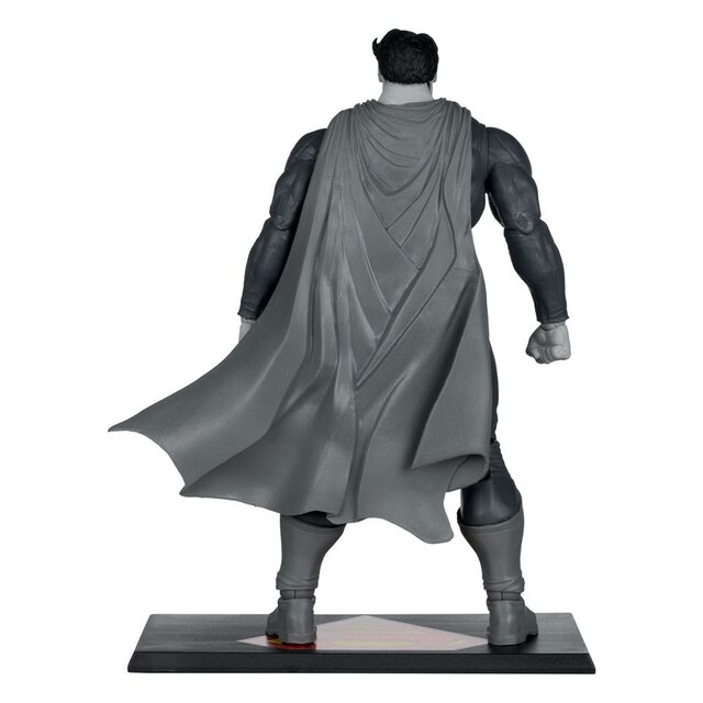 DC Multiverse Superman (The Dark Knight Returns) (Black & White Accent Edition) (Gold Label) 18cm DC Multiverse Superman (The Dark Knight Returns) (Black & White Accent Edition) (Gold Label) 18cm