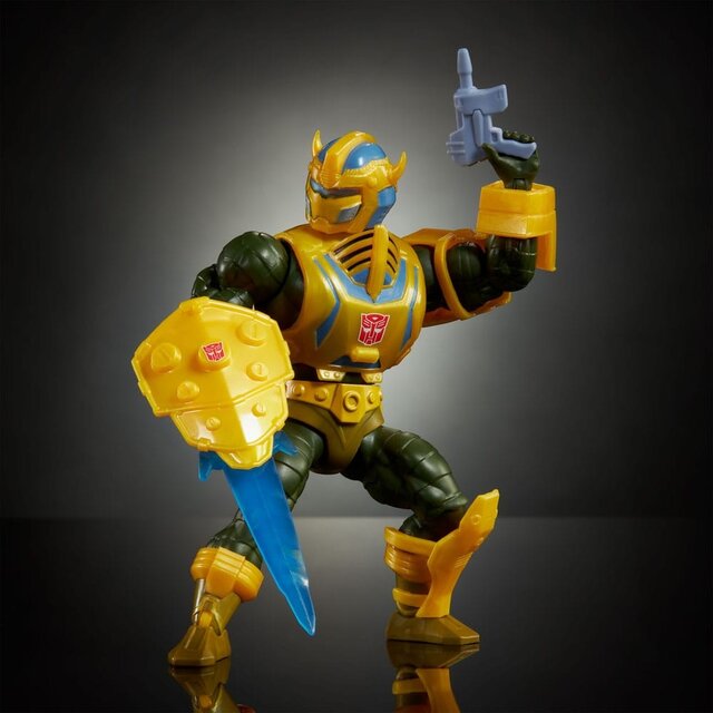 Masters of the Universe x Transformers Bumblebee Armor Man-At-Arms 14cm