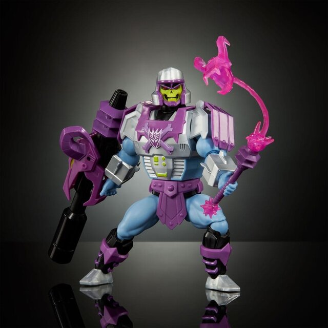 Masters of the Universe x Transformers Megatron Armor Skeletor 14cm