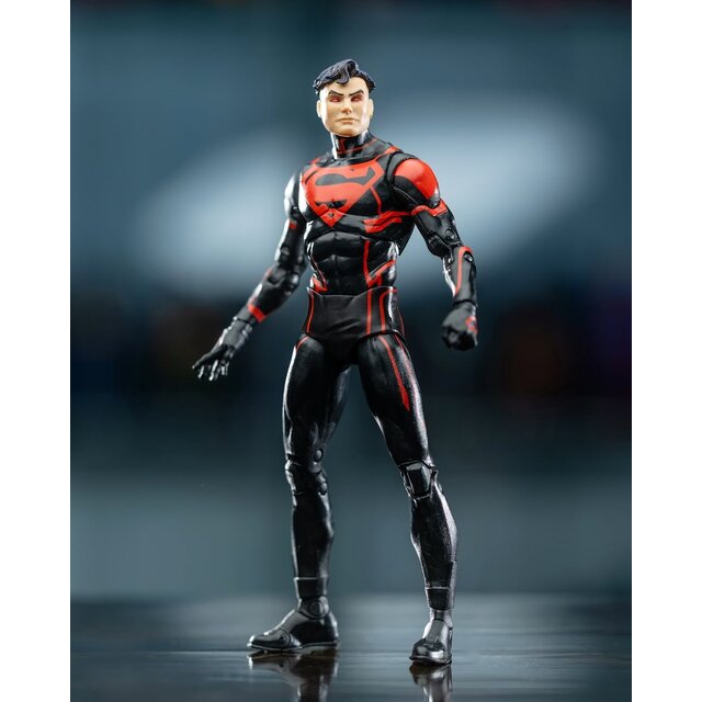 DC Direct Page Punchers Superboy (Platinum) Action Figure 18cm