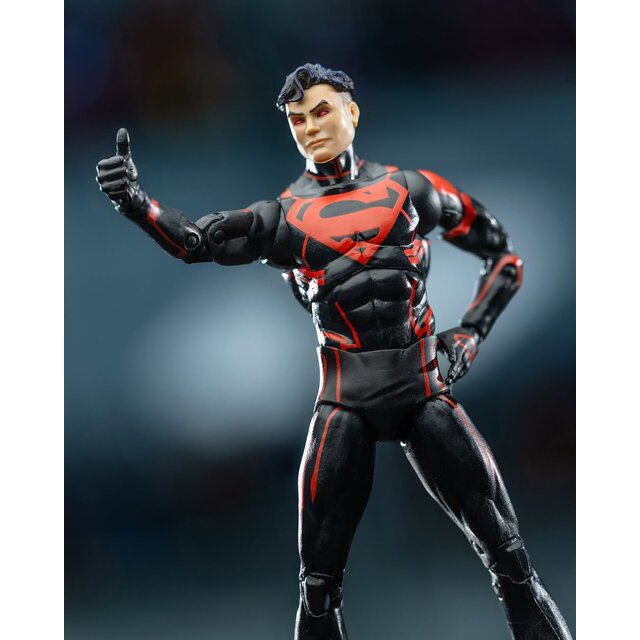 DC Direct Page Punchers Superboy (Platinum) Action Figure 18cm