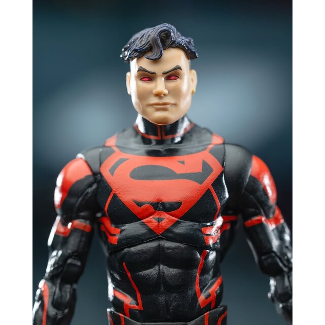 DC Direct Page Punchers Superboy (Platinum) Action Figure 18cm