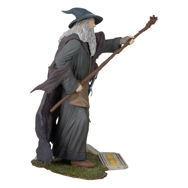 Lord of the Rings Movie Maniacs Gandalf the Grey PVC Statue 18cm
