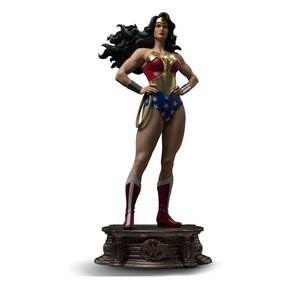 Wonder Woman DC Trinity Statue