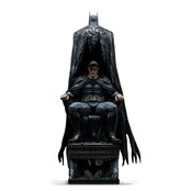 DC Comics Legacy Replica Statue 1/4 Batman and Bruce Wayne 79cm DC Comics Legacy Replica Statue 1/4 Batman and Bruce Wayne 79cm