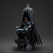DC Comics Legacy Replica Statue 1/4 Batman and Bruce Wayne 79cm DC Comics Legacy Replica Statue 1/4 Batman and Bruce Wayne 79cm