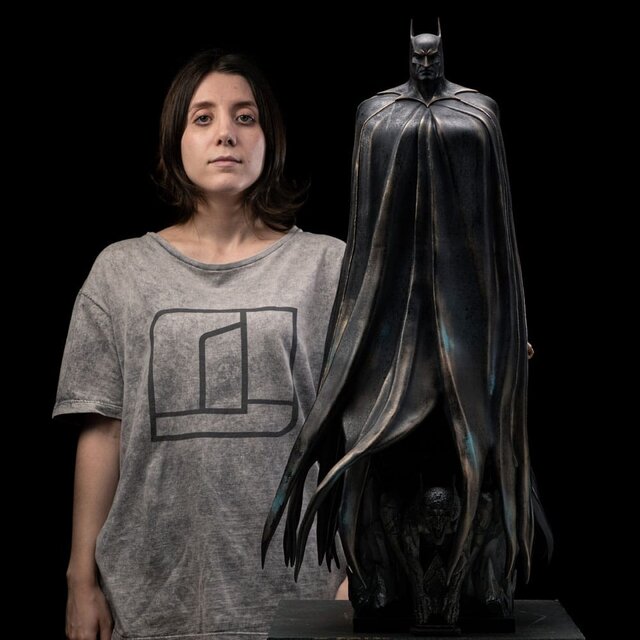 DC Comics Legacy Replica Statue 1/4 Batman and Bruce Wayne 79cm DC Comics Legacy Replica Statue 1/4 Batman and Bruce Wayne 79cm