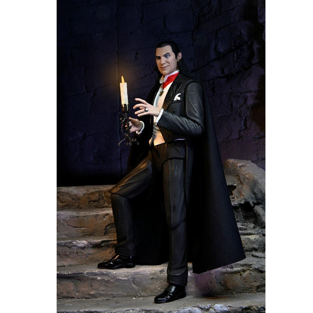 Universal Monsters Ultimate Dracula (Transylvania) Action Figure 18cm