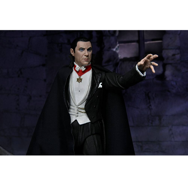 Universal Monsters Ultimate Dracula (Transylvania) Action Figure 18cm