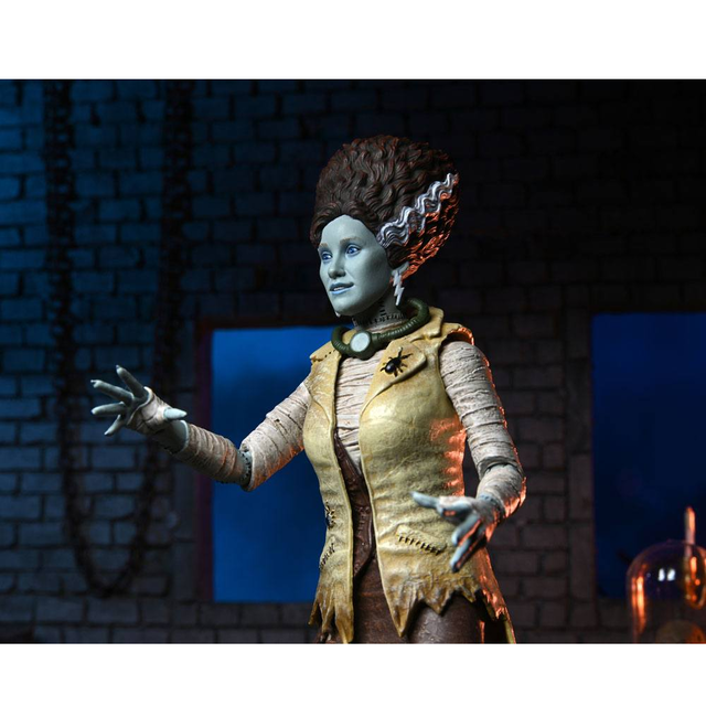 Universal Monsters x TMNT April as The Bride Ultimate Action Figure 18cm