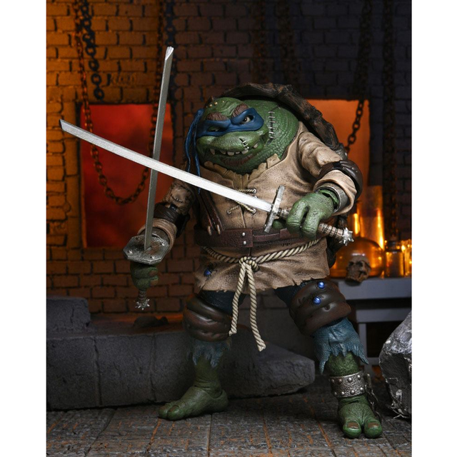 Universal Monsters x TMNT Ultimate Leonardo as The Hunchback Action Figure 18cm