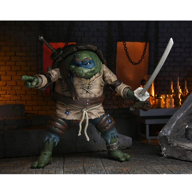 Universal Monsters x TMNT Ultimate Leonardo as The Hunchback Action Figure 18cm