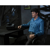 The Evil Dead Action Figure Ultimate Ash Action Figure 18cm
