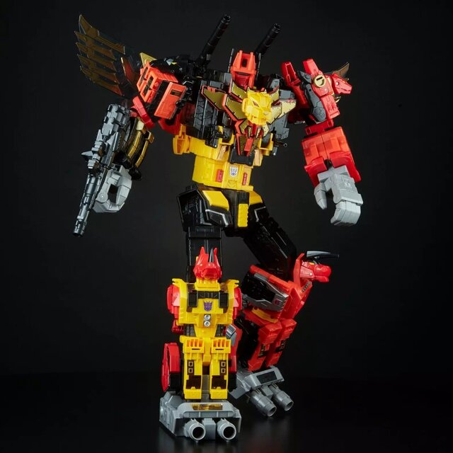 Transformers Power of the Primes Titan Class Predaking 45cm