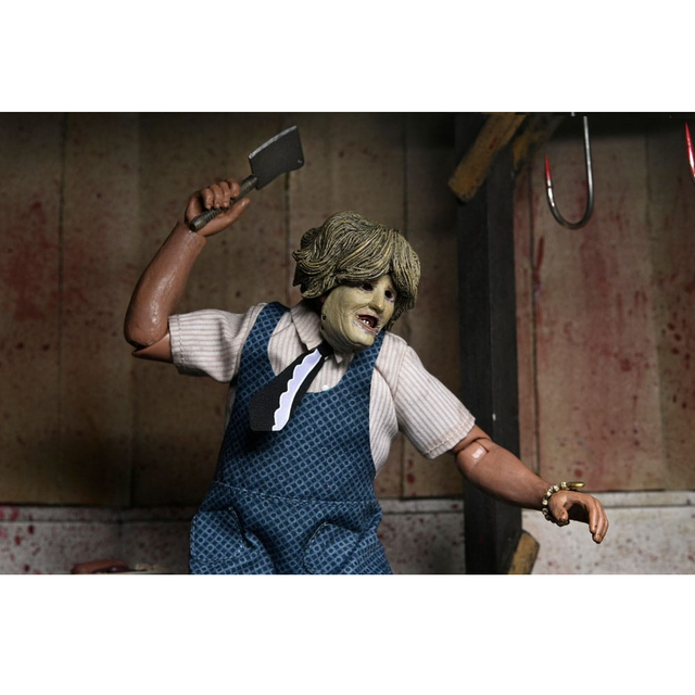 The Texas Chainsaw Massacre Leatherface with Old Lady Mask Clothed Action Figure 20cm