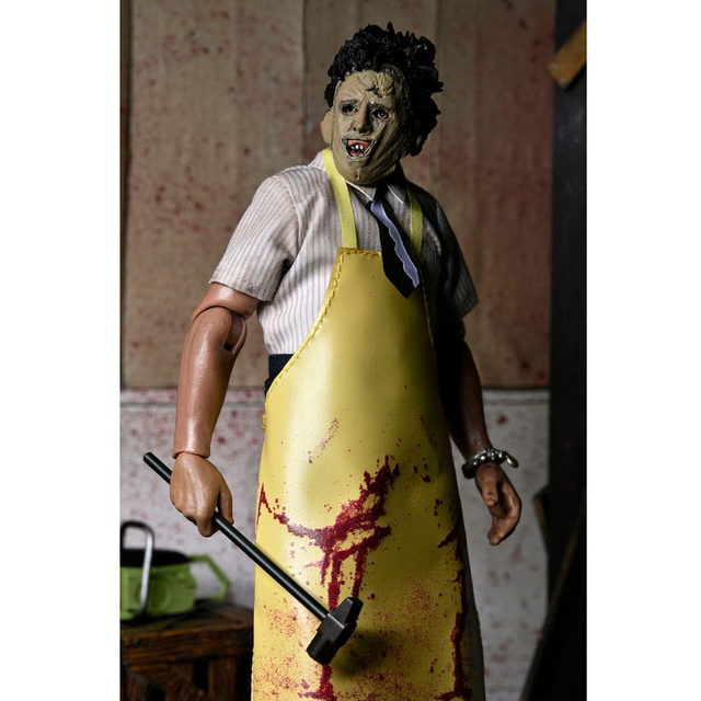 The Texas Chainsaw Massacre Leatherface Clothed Action Figure 20cm