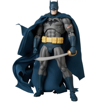 MAFEX Batman Hush Damage Ver. Action Figure 16cm