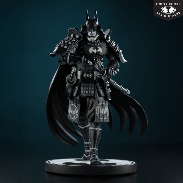 DC Direct Batman Black & White Statue 1/10 Batman Ninja 20cm