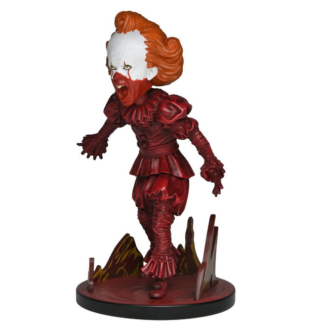 It: Welcome To Derry Head Knocker Blood Pennywise 19cm