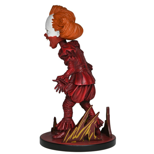 It: Welcome To Derry Head Knocker Blood Pennywise 19cm