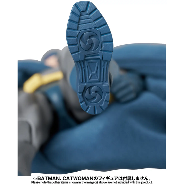 MAFEX Bruce Wayne (Batman: Hush Ver.) Action Figure 16cm