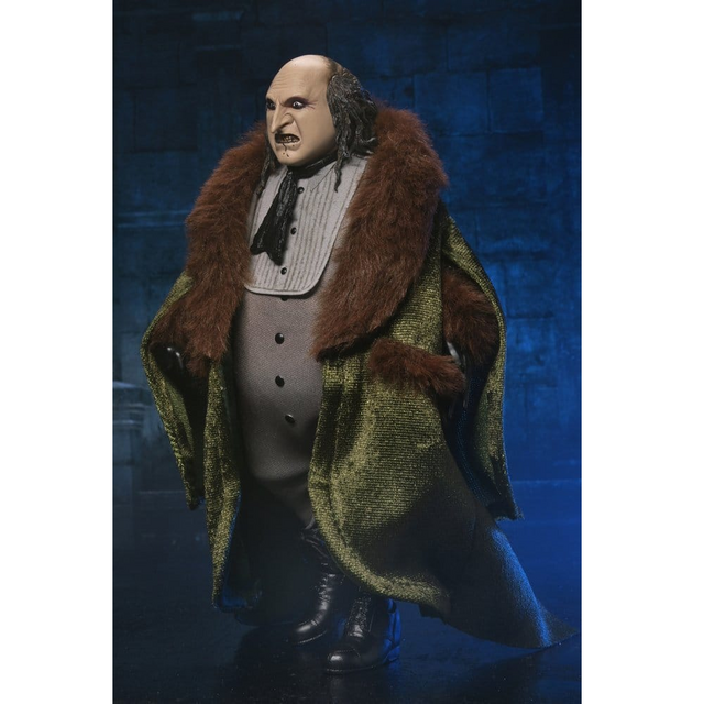 Batman Returns the Penguin Clothed Action Figure 20cm