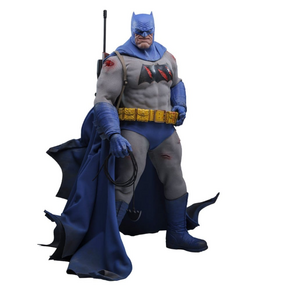 Batman The Dark Knight Returns Comic (Battle Damaged Version)