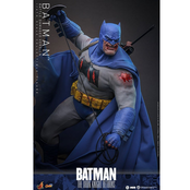 Batman: The Dark Knight Returns Comic Masterpiece Batman (Battle Damaged Version) 32cm