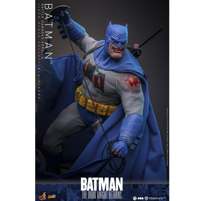 Batman: The Dark Knight Returns Comic Masterpiece Batman (Battle Damaged Version) 32cm