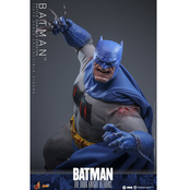 Batman: The Dark Knight Returns Comic Masterpiece Batman (Battle Damaged Version) 32cm