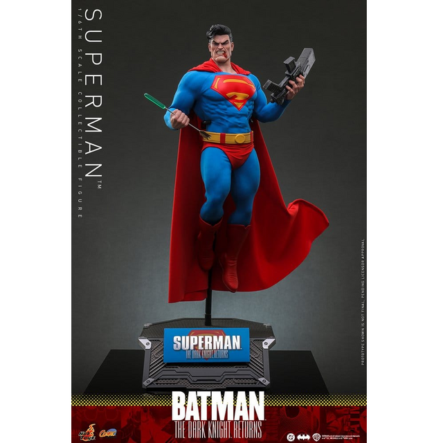 Batman: The Dark Knight Returns Comic Masterpiece Superman Action Figure 34cm