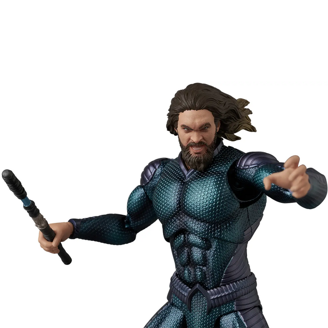 MAFEX Aquaman Stealth Suit (Aquaman and the Lost Kingdom) Action Figure 16cm
