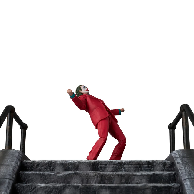 MAFEX Joker Action Figure 15cm