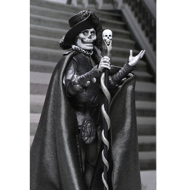 The Phantom of the Opera Ultimate "Masque of the Red Death" Phantom (B&W) Action Figure 18cm