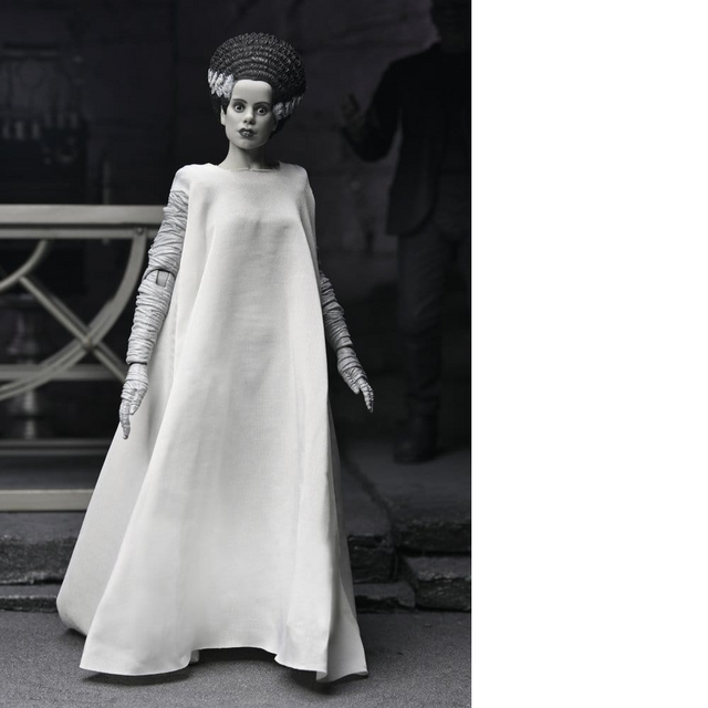 Universal Monsters 2-Pack Bride of Frankenstein 90th Anniversary The Monster & His Mate (B&W) 18cm