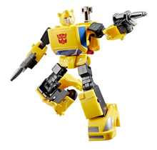 Transformers: Devastation Studio Series Deluxe Class Action Figure Bumblebee 11cm