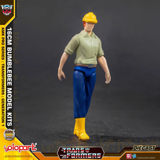 Transformers Generation One AMK Pro Series Bumblebee Plastic Model Kit 16cm