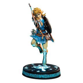 Zelda Breath of the Wild Statue Link Collector's Edition