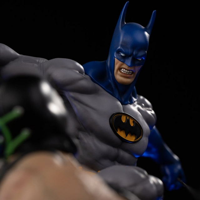 DC Comics Diorama Batman vs Bane 33cm
