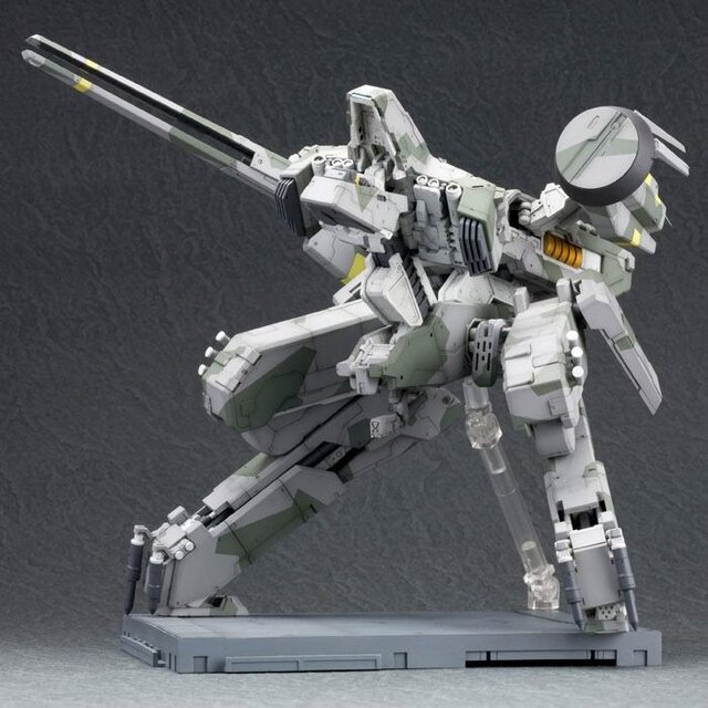Metal Gear Solid Plastic Model Kit 1/100 Metal Gear Rex 22cm